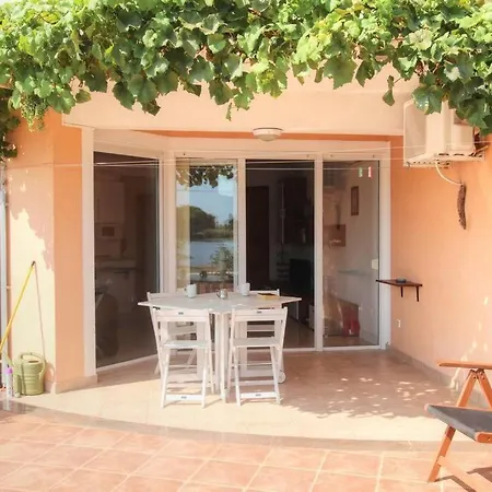 Sunshine Apartment