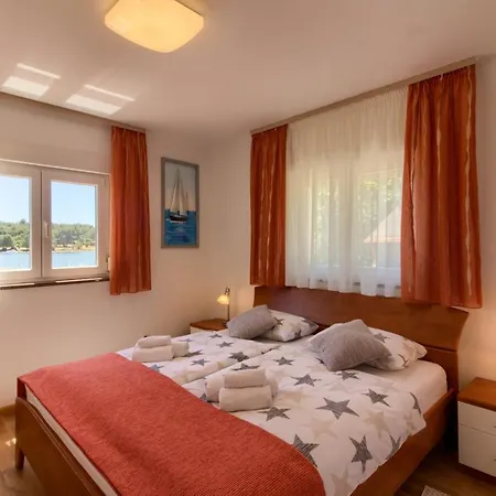 Sunshine Apartment