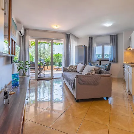 Sunshine , Seafront Terrace, Free Parking & Pet Friendly アパート *