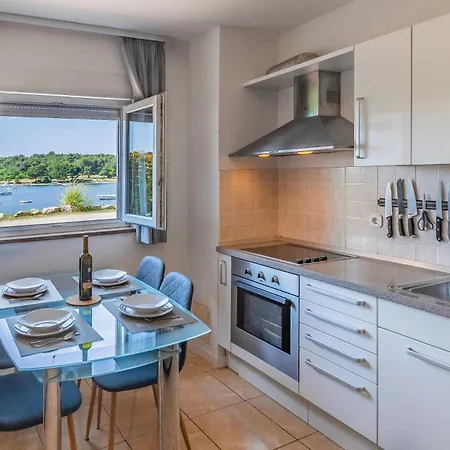 Sunshine , Seafront Terrace, Free Parking & Pet Friendly דירה מדולין
